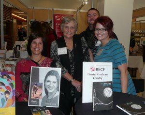 Des amis écrivaines : Aurélie Resch, Michèle Vinet, Sonia Lamontagnet  Daniel Groleau-Landry.